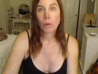  sarina_thomas chat room