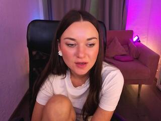  monica_golden chat room