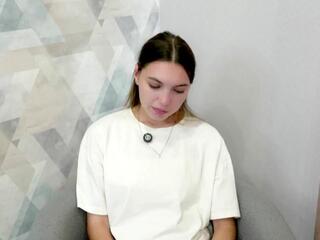 Discover lola_livezey from Flirt4Free