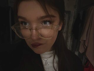  frieda_ringwood chat room