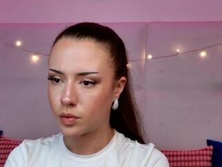 astra_mirelle chat room