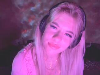 lashunda_awong chat room