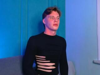  peter_reese chat room