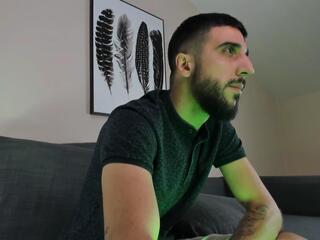 Discover zeyn_edwards from Flirt4Free