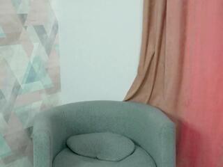  caprice_yee chat room