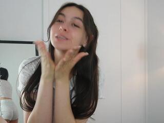 Rosie Ness webcam flirt4free model stream image