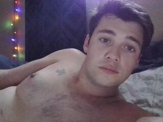damien_hawk from Flirt4Free is Freechat