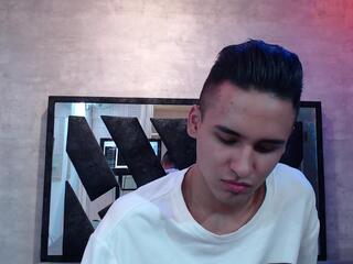  danny_milleer chat room