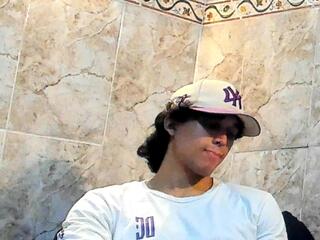 valentinn_rossi from Flirt4Free is Freechat