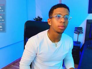  romeo_kiing chat room