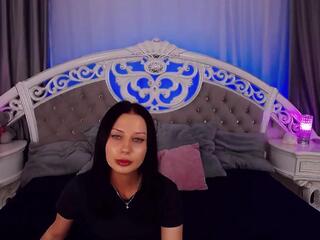  mae_anna chat room