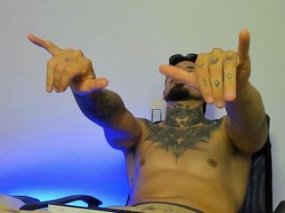  enzo_aren chat room