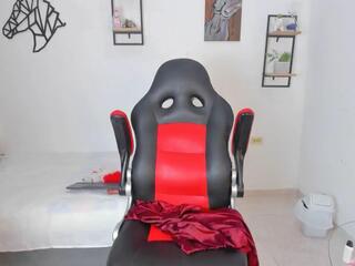  daniella_molina chat room