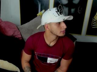 Check out a gorgeous night with the enticing Jake_mathias ready for naughty fun jake_mathias from Flirt4Free