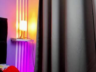 brunette_rouse from Flirt4Free is Freechat