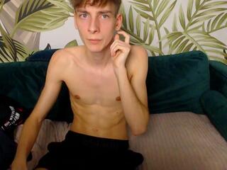 Cy_ellis - the most sensual livestreamer on video for your indulgence cy_ellis from Flirt4Free