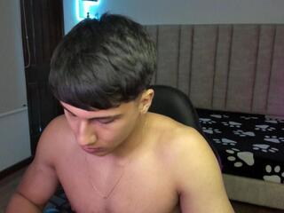 valkor_rian from Flirt4Free