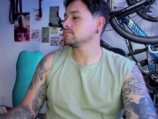  hans_kanne chat room