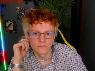  ethan_miltons chat room