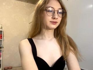  maryellen_harner chat room