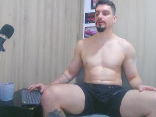  aaron_kwok chat room