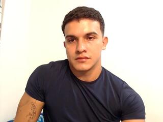  liam_stonne chat room