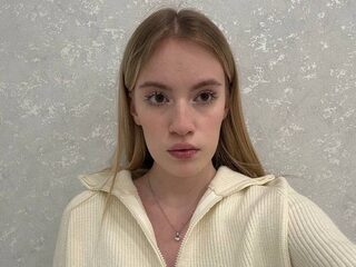 Kellye Pomiecko live webcam model