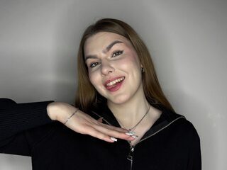 Shenita Benneth live webcam model