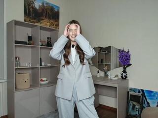  tonja_kissinger chat room