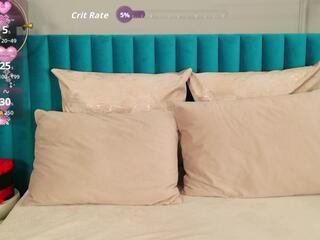 Ava Lanne live webcam model