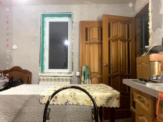 Shanti Sievertsen live webcam model