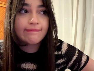 Celestina Almajhoub live webcam model