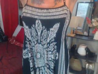 Thalia Blooms live webcam model