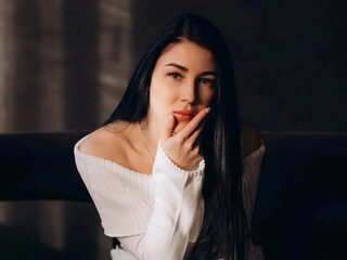 Modesta Mchugh live webcam model