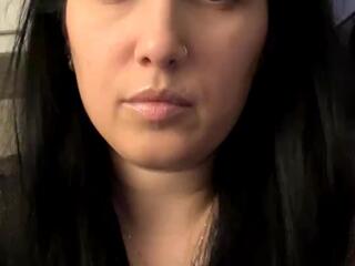 Vanessa Devine live webcam model