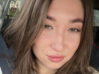 Mia Ahner live webcam model