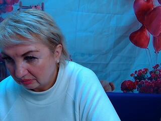 Renata Daster live webcam model