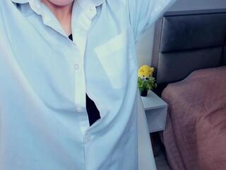 Julietta Kratchman live webcam model