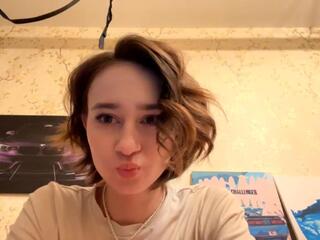 Mariah Reitzes live webcam model