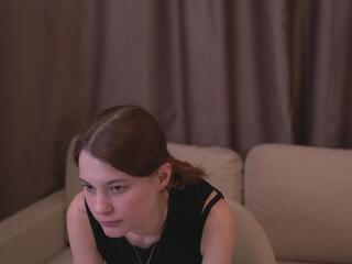 Renae Deforest live webcam model