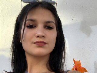 Reva Aruiso live webcam model