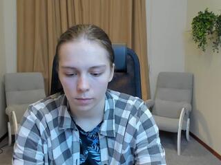 Ilda Vanschoick live webcam model