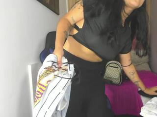 Emma Maels live webcam model