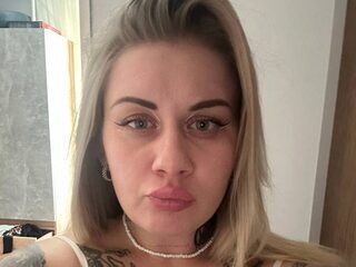 Faye Perlow live webcam model