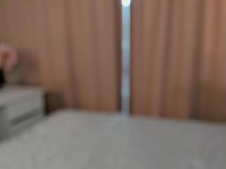 Sharri Parkin live webcam model