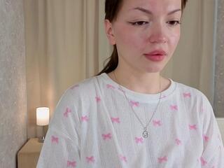 Celinda Seney live webcam model