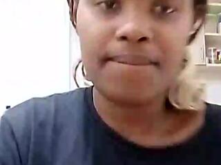 Leila Goddess live webcam model