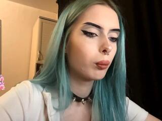 Toi Thompkins live webcam model