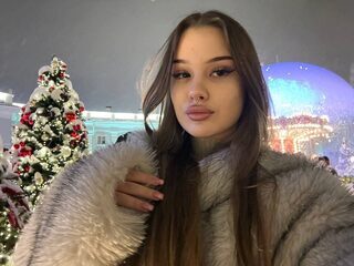 Lola Lil live webcam model