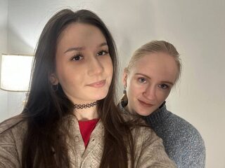 Jody Grisham & Setsuko Nordmeyer live webcam model